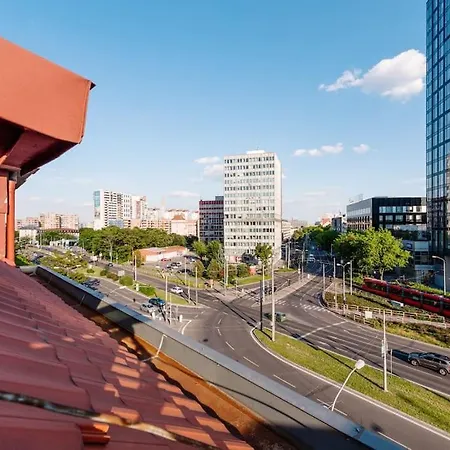 Apartmán Stadium Side Rooftop Maisonette *