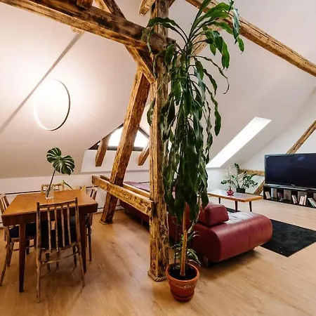 Apartmán Stadium Side Rooftop Maisonette Bratislava